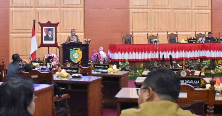 DPRD Bersama Pemko Palangka Raya Sepakati RAPBD 2025