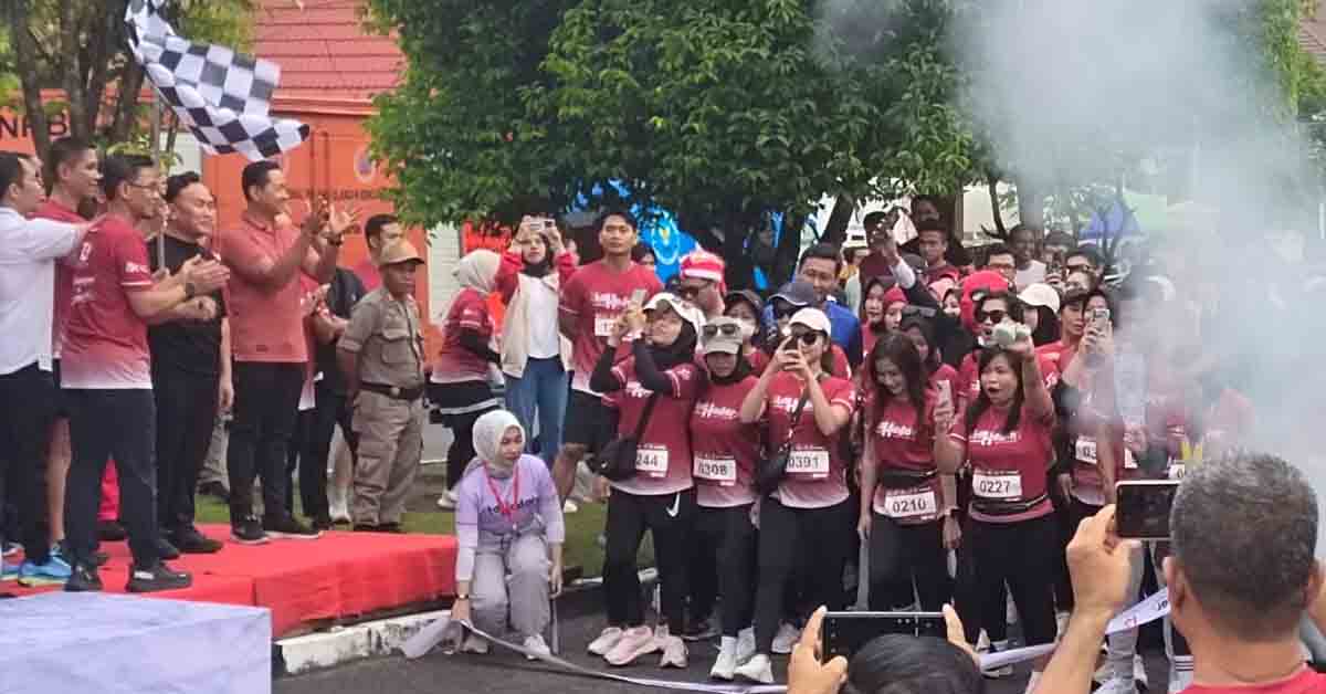 Gubernur Sugianto Sabran Buka Lomba Fun Run Itah Hadari